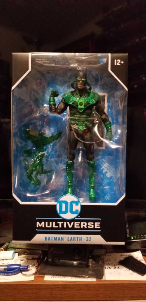 DC Multiverse - Batman (Earth 32) - McFarlane Toys (Dark Knights Metal) action figure collectible [Barcode 787926154115] - Main Image 2