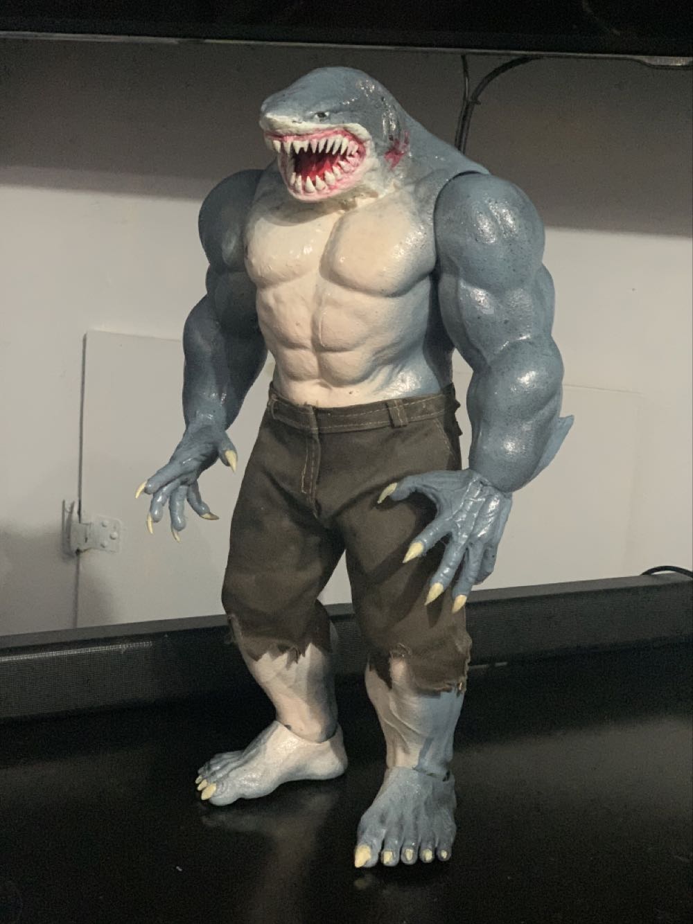 King Shark - Hot Toys (DC Movies) action figure collectible - Main Image 2