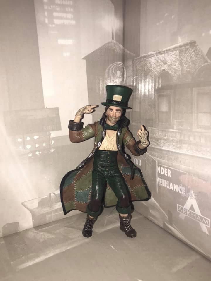 Batman: Arkham City Mad Hatter - DC Direct (Batman Arkham City) action figure collectible - Main Image 1