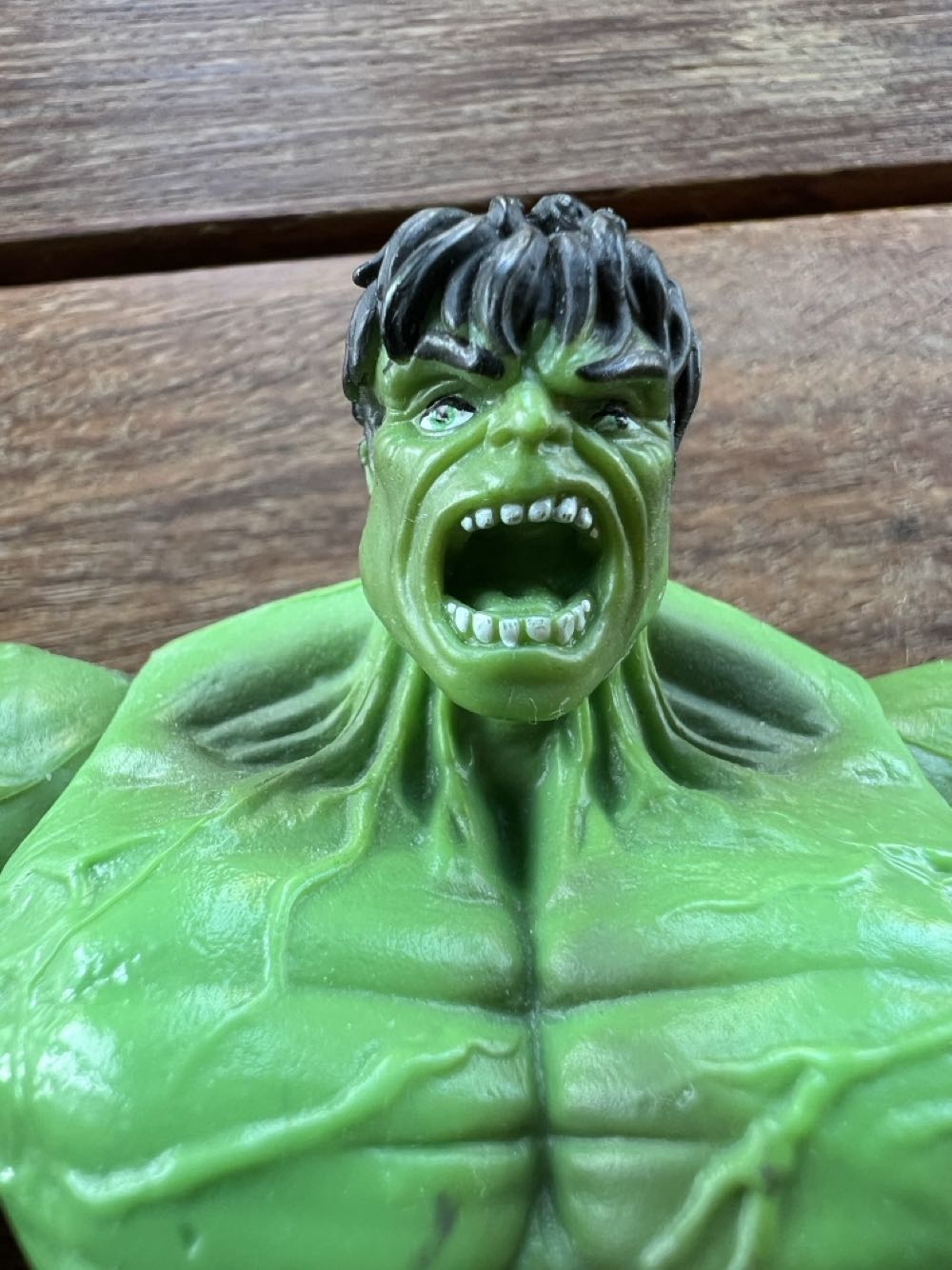 Hulk - Hasbro (Marvel Superheroes) action figure collectible - Main Image 2