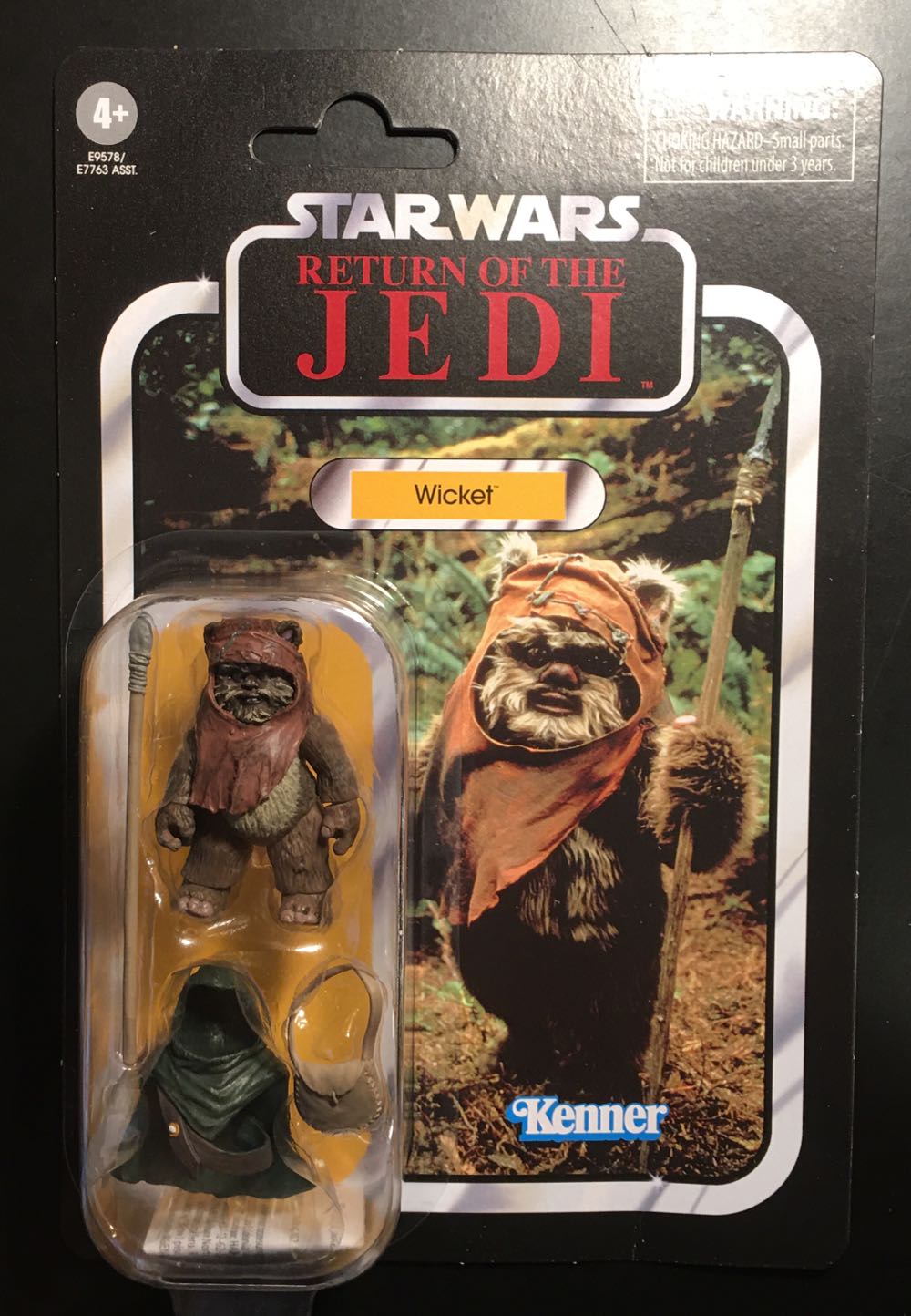 #VC27 Wicket - Hasbro (Star Wars - Vintage Collection) action figure collectible [Barcode 5010993749591] - Main Image 1