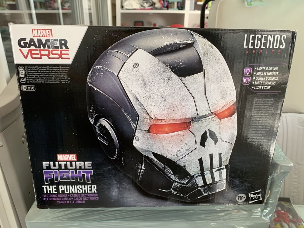 Momaw Nadon With Cantina Bar Section