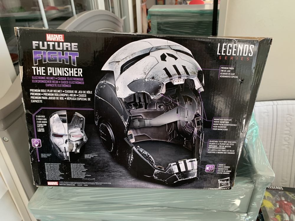 The Punisher: War Machine Helmet - Hasbro (Marvel Legends Series Prop Replica) action figure collectible [Barcode 5010993648535] - Main Image 2