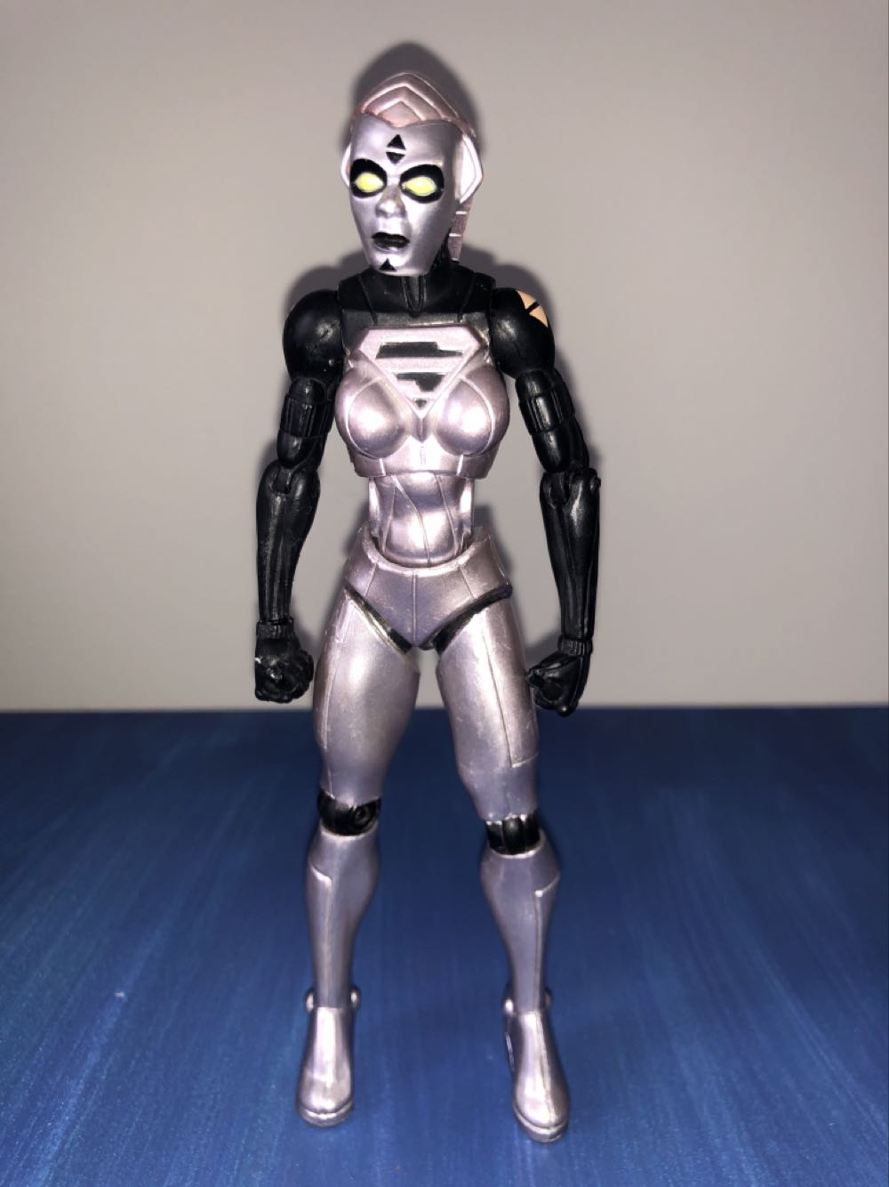 Natasha Irons - DC action figure collectible - Main Image 1