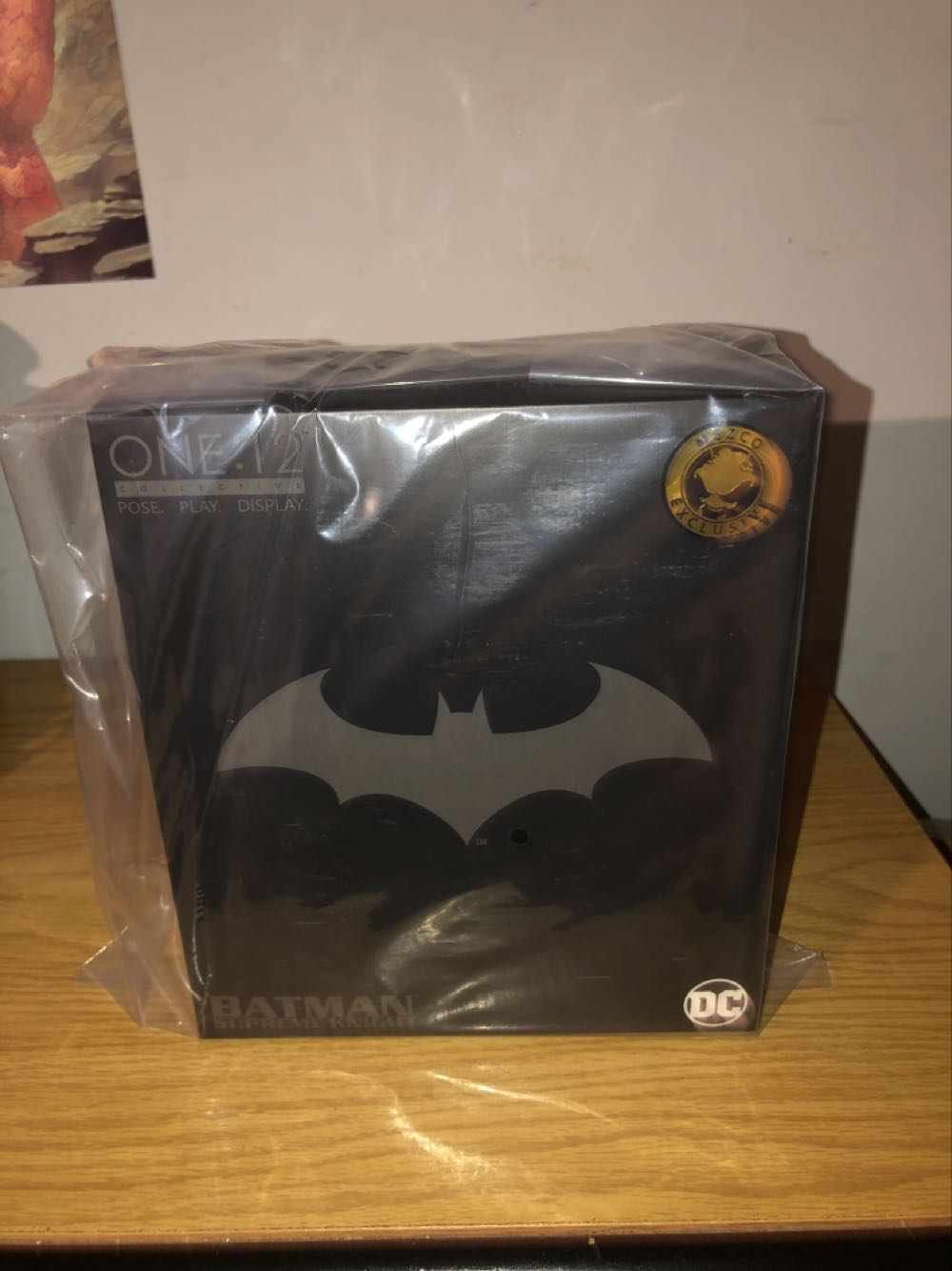 Mezco Batman Supreme Shadow Knight Mdx Batman - Mezco Toyz action figure collectible [Barcode 696198774627] - Main Image 1