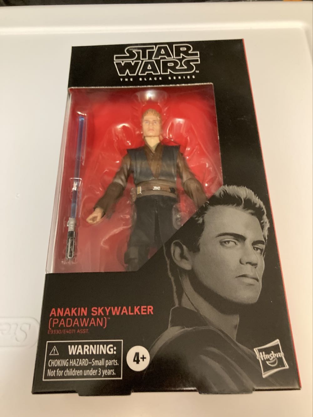 Black Series. Red Box. #110. Anakin Skywalker (Padawan) - Hasbro (Star Wars The Black Series) action figure collectible [Barcode 630509954032] - Main Image 4