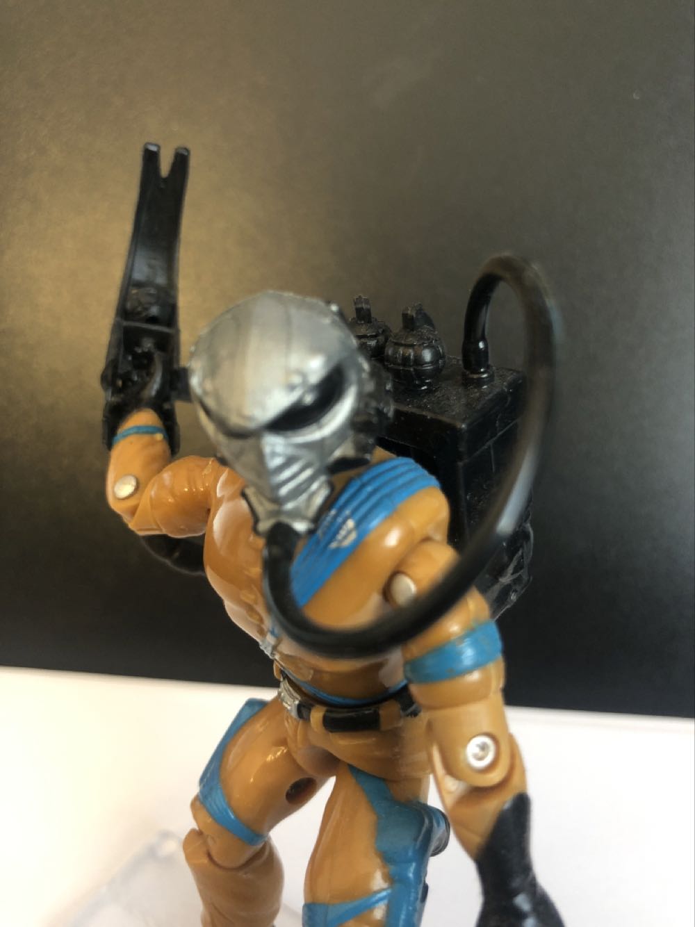 Wonder Woman - DC Wonder Woman Mythologies Classic Wonder Woman figure with Collector Magazine