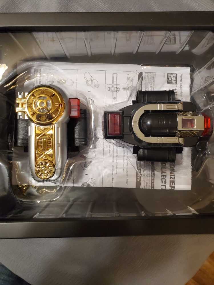 Power Rangers Zeo Legacy Zeonizer - Bandai (Power Rangers Zeo) action figure collectible [Barcode 045557402716] - Main Image 2