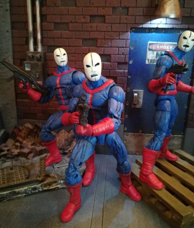 Hellfire Club Guard - Hasbro (Marvel Legends) action figure collectible [Barcode 5010993743155] - Main Image 4