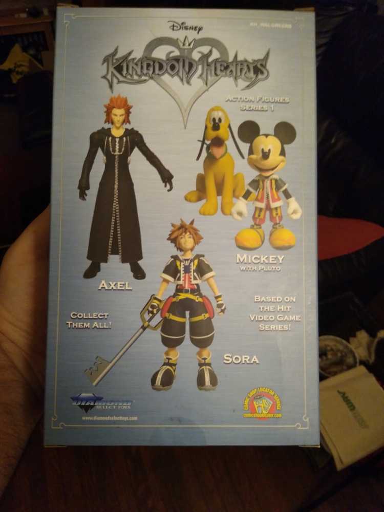 Kingdom Hearts: Axel - Diamond Select (Kingdom Hearts II) action figure collectible [Barcode 699788823910] - Main Image 2