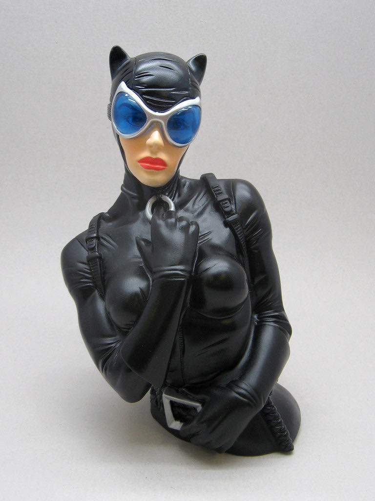 VB Catwoman Backpack Vinyl Bust Bank - Monogram International action figure collectible [Barcode 077764434211] - Main Image 2
