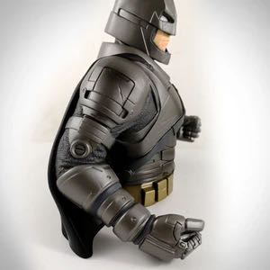 VB Batman V Superman Armoured Vinyl Bust Bank - Monogram International (DC Batman v Superman Dawn Of Justice Movie) action figure collectible [Barcode 077764454943] - Main Image 2