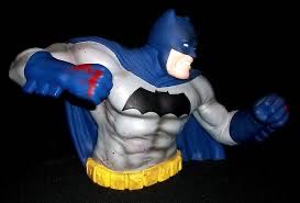 VB Dark Knight Returns SDCC Bloody PX Version Bust Bank - Monogram International (Batman - The Dark Knight) action figure collectible - Main Image 2