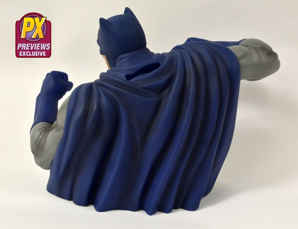 VB Dark Knight Returns PX Blue Version Vinyl Bust Bank - Monogram International (Batman - The Dark Knight) action figure collectible - Main Image 2