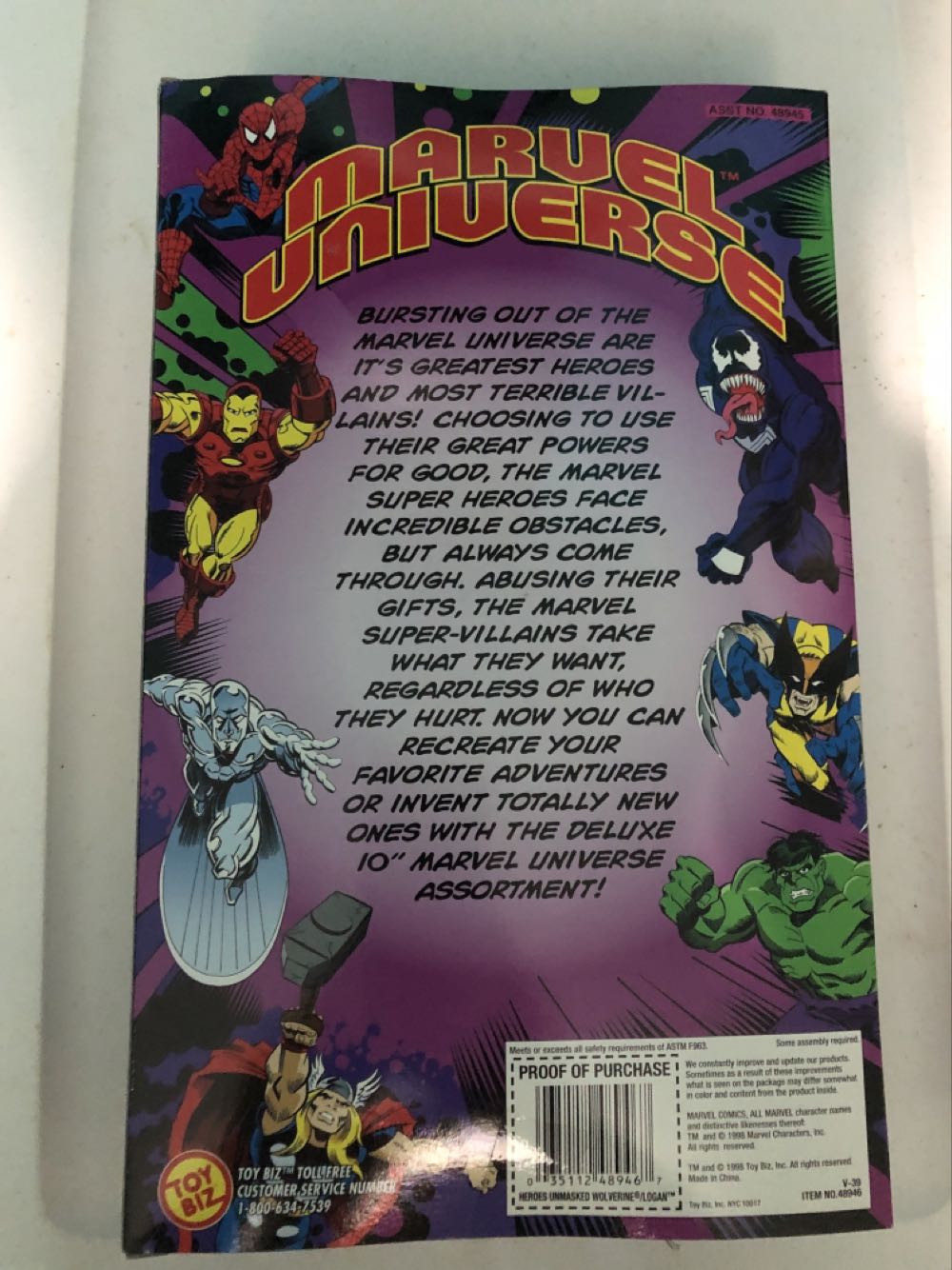 Wolverine - Toy Biz action figure collectible [Barcode 035112489467] - Main Image 2