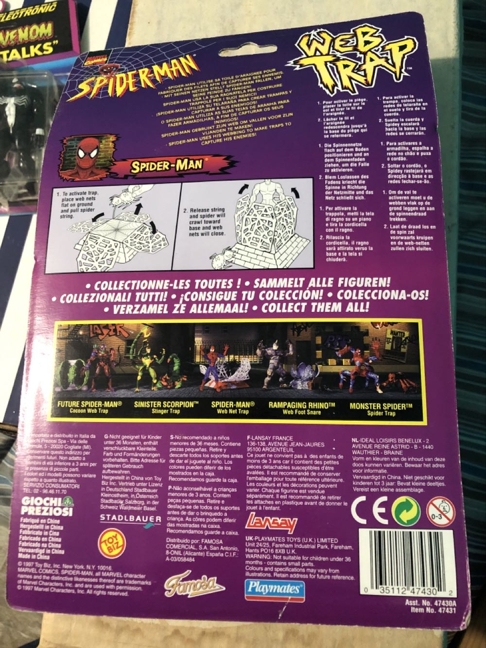 Spider-Man - Toy Biz (Web Trap) action figure collectible [Barcode 035112474302] - Main Image 2