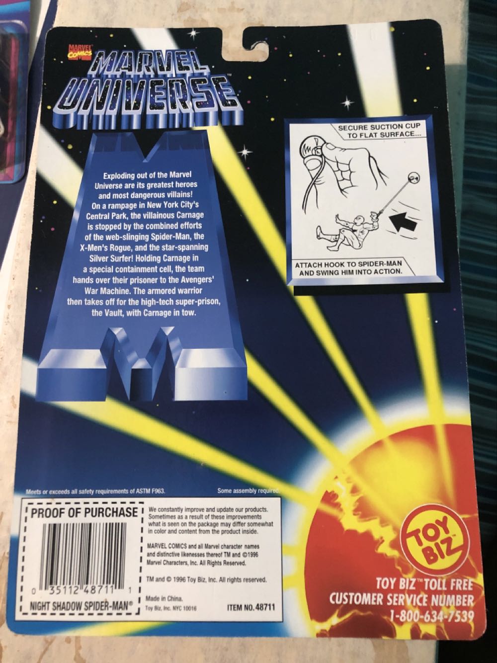 Spider-Man web swinging action - Toy Biz (Marvel Universe) action figure collectible [Barcode 035112487111] - Main Image 2