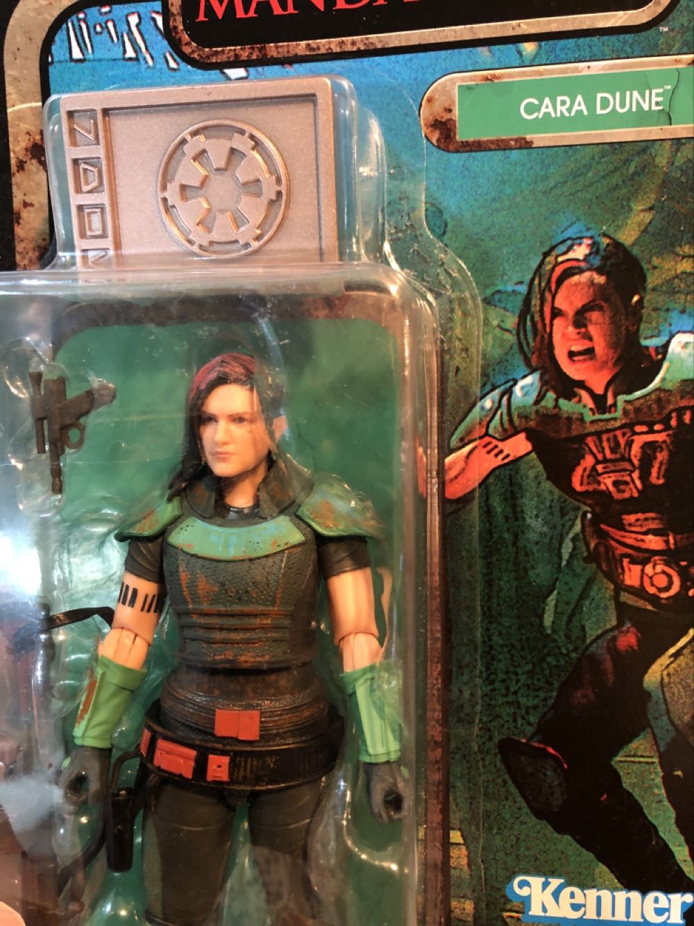 Cara Dune - Hasbro (Star Wars Black 6” Credit Collection) (Star Wars Black 6 inch) action figure collectible [Barcode 5010993772254] - Main Image 3