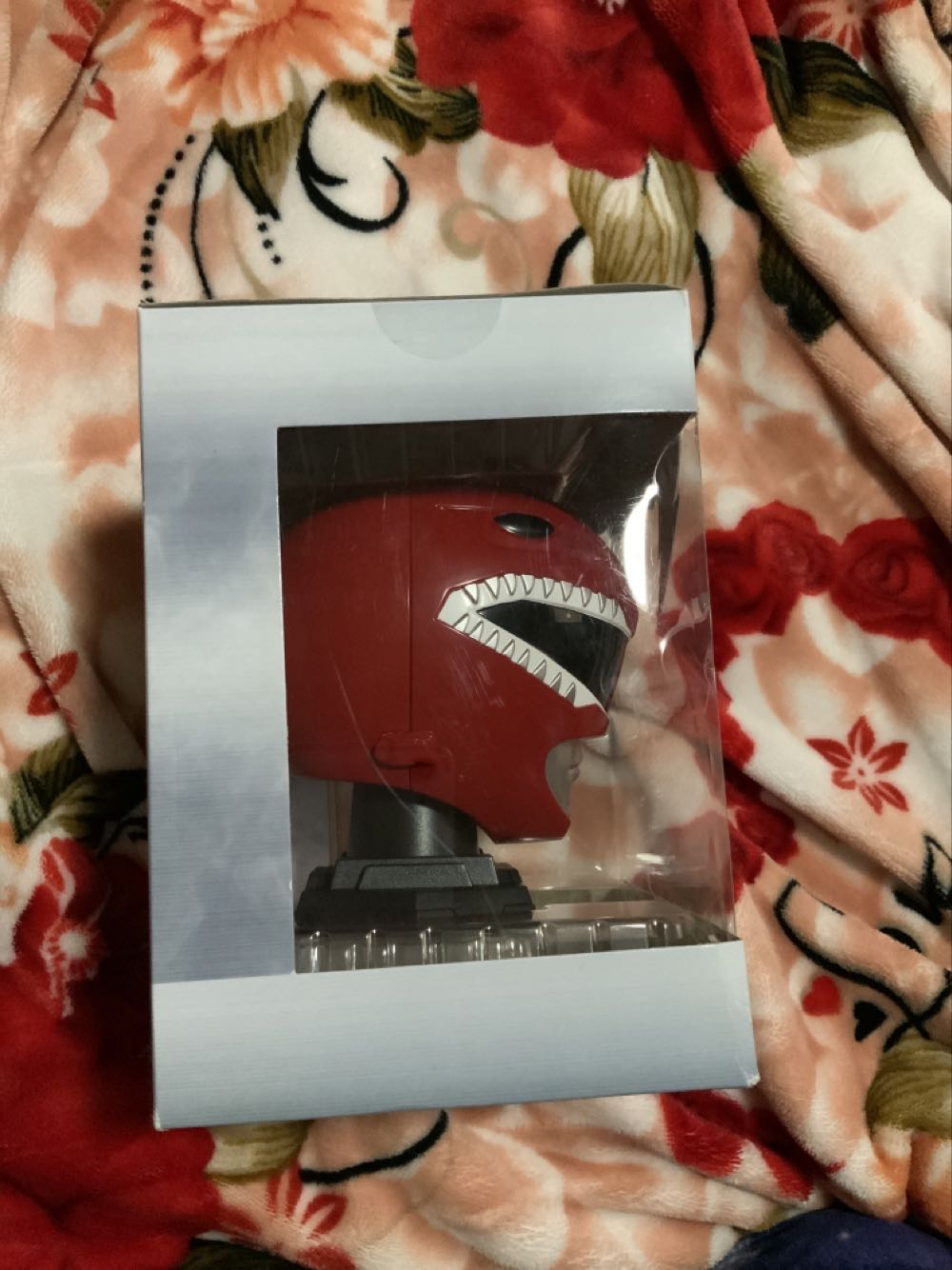 Red Ranger Helmet - Bandai (Red Helmet) action figure collectible [Barcode 045557402228] - Main Image 2