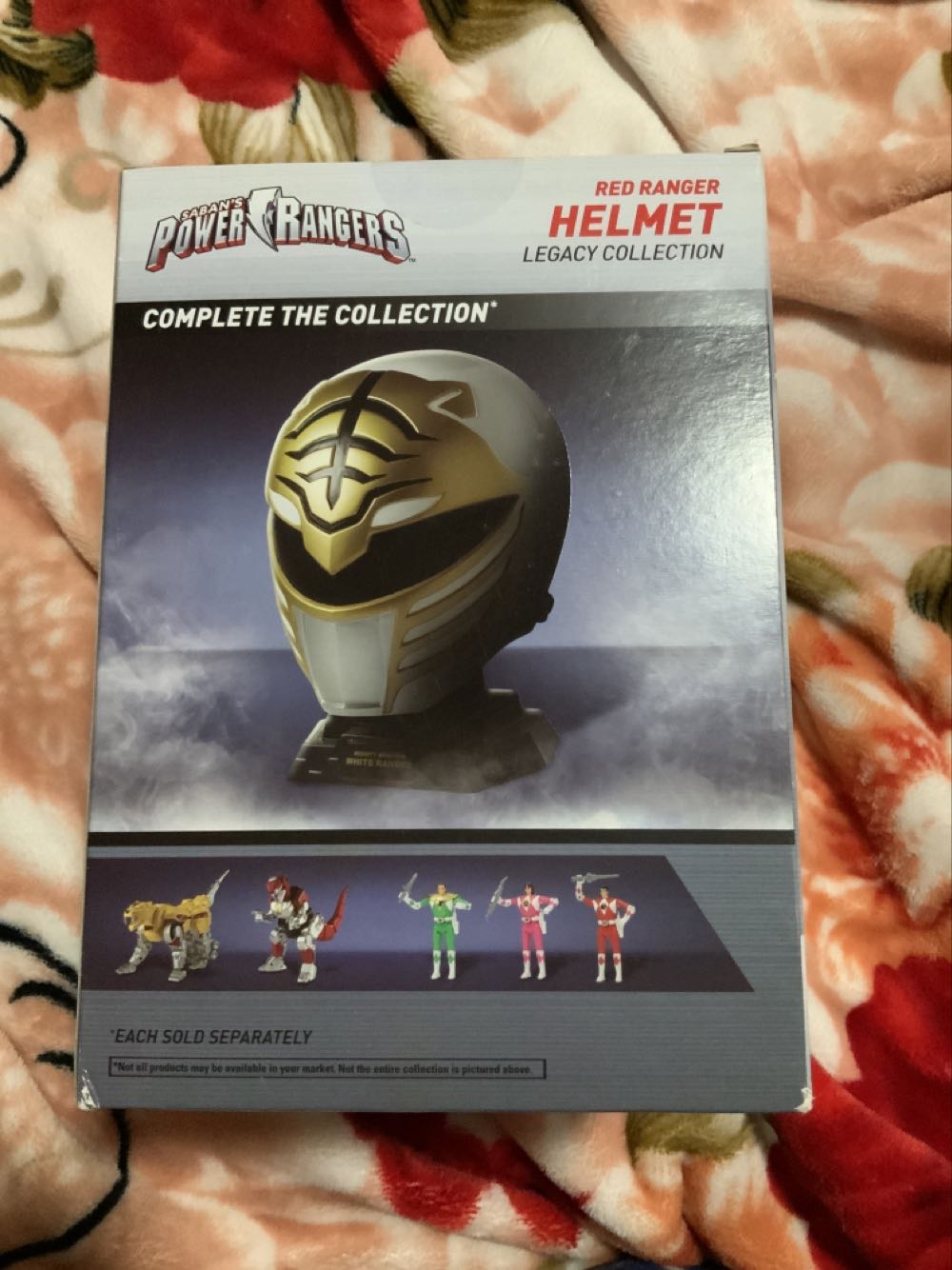 Red Ranger Helmet - Bandai (Red Helmet) action figure collectible [Barcode 045557402228] - Main Image 3