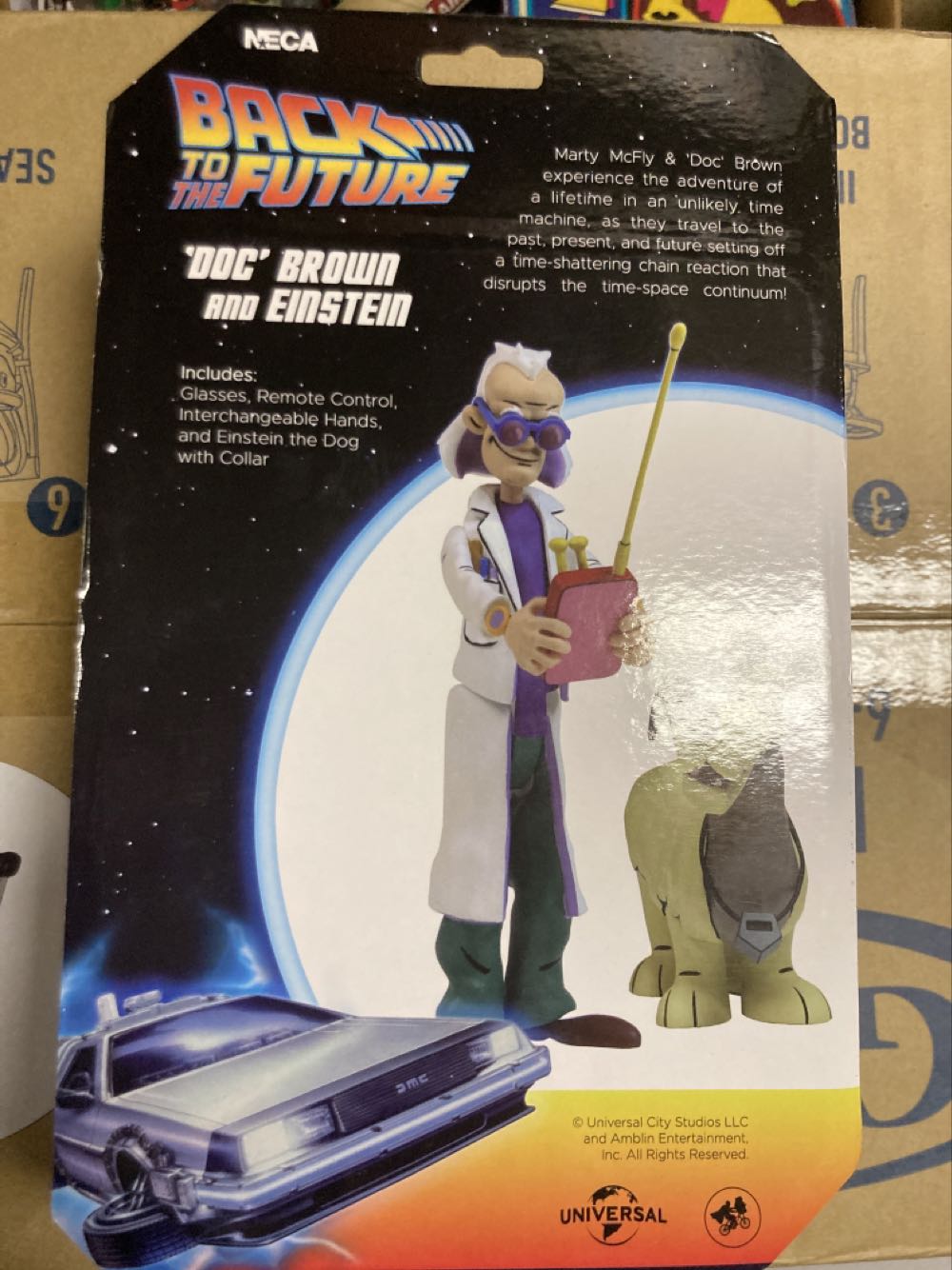 Doc Brown And Einstein - Neca (Back To The Future) action figure collectible [Barcode 634482536025] - Main Image 2