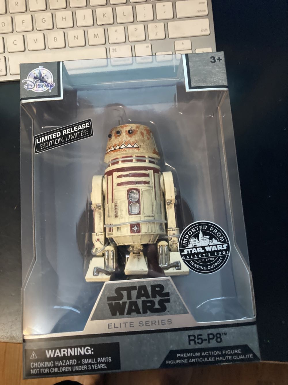 Disney Star Wars Elite Series R5-P8 Astromech Droid TCW - Disney Store (Star Wars Clone Wars Animated Series) action figure collectible [Barcode 461010249153] - Main Image 2
