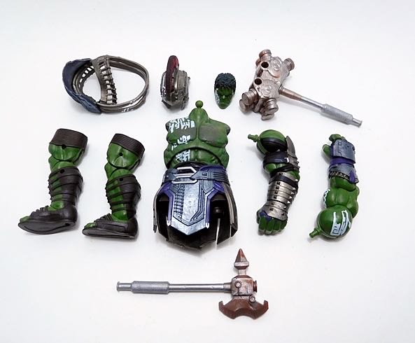 Gladiator Hulk  - Diamond Select action figure collectible - Main Image 3