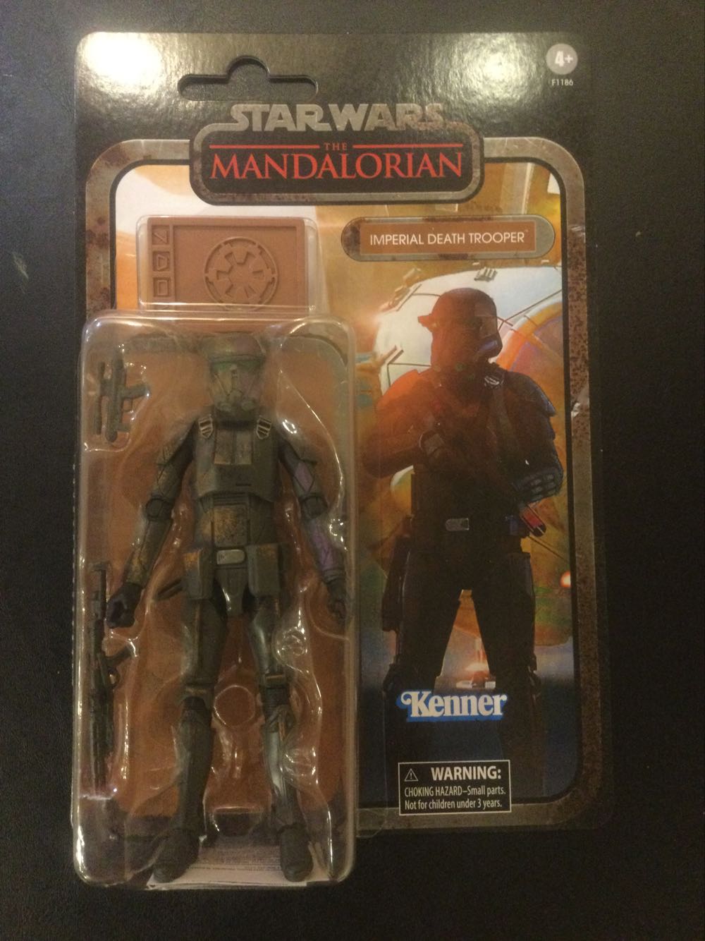 Imperial Death Trooper - Hasbro (Star Wars Black 6” Credit Collection) (Star Wars Black 6 inch) action figure collectible [Barcode 5010993772995] - Main Image 4