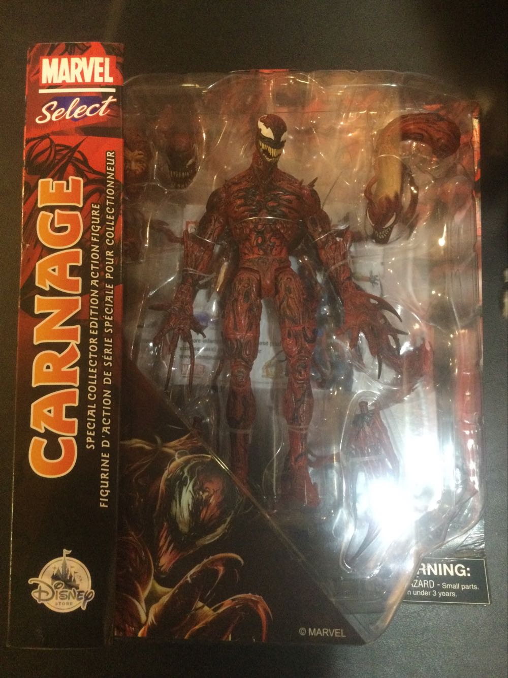 Carnage Marvel Select - Diamond Select (Marvel Select Disney Store Exclusive) action figure collectible [Barcode 699788838990] - Main Image 3