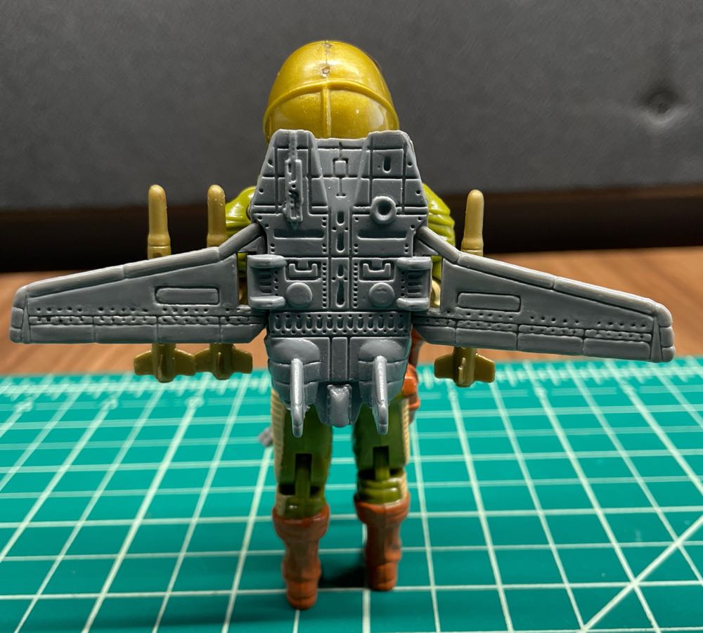 General Hawk (V1) - Hasbro (G.I. Joe: A Real American Hero) action figure collectible - Main Image 2