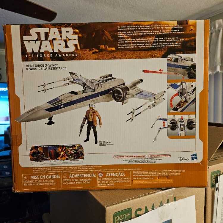 Star Wars X-wing (Resistance) - Hasbro (Star Wars - The Force Awakens) action figure collectible [Barcode 630509378623] - Main Image 2