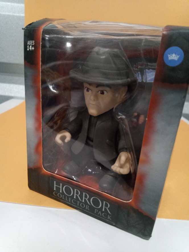 Loyal Subjects Father Merrin (The Exorcist) - The Loyal Subjects (The Exorcist) action figure collectible [Barcode 850795008084] - Main Image 2