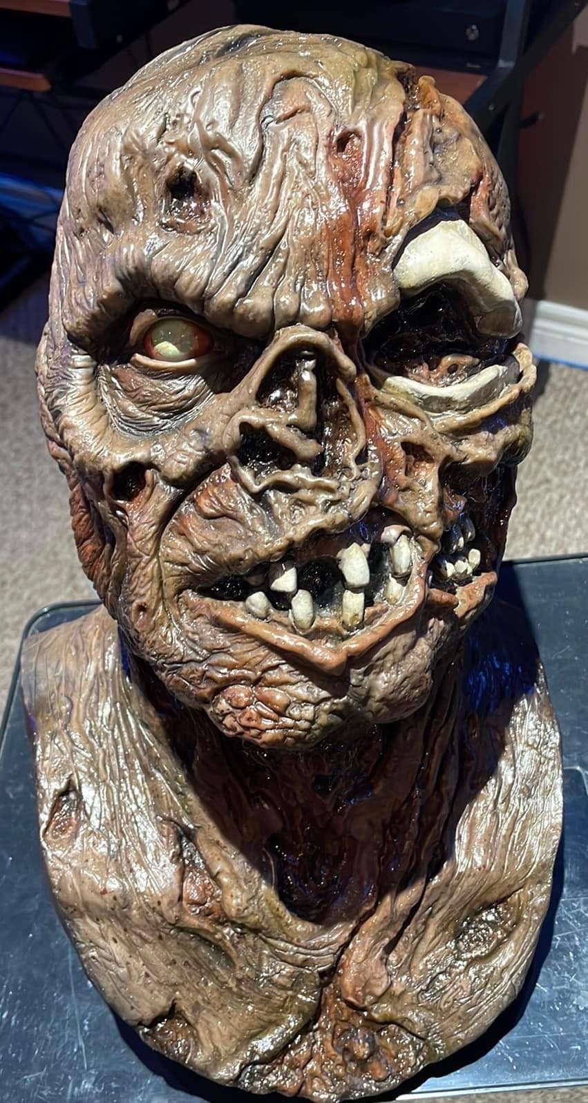 Bust: 1:1 Scareware Dream Killer 2.0 - Scareware (A Nightmare On Elm Street 3: Dream Warriors) action figure collectible [Barcode 889698340106] - Main Image 2