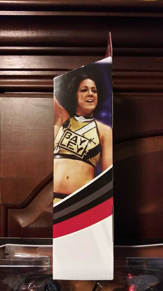 Bayley Elite 80 - Mattel (WWE Elite Series 80) action figure collectible [Barcode 887961833980] - Main Image 3