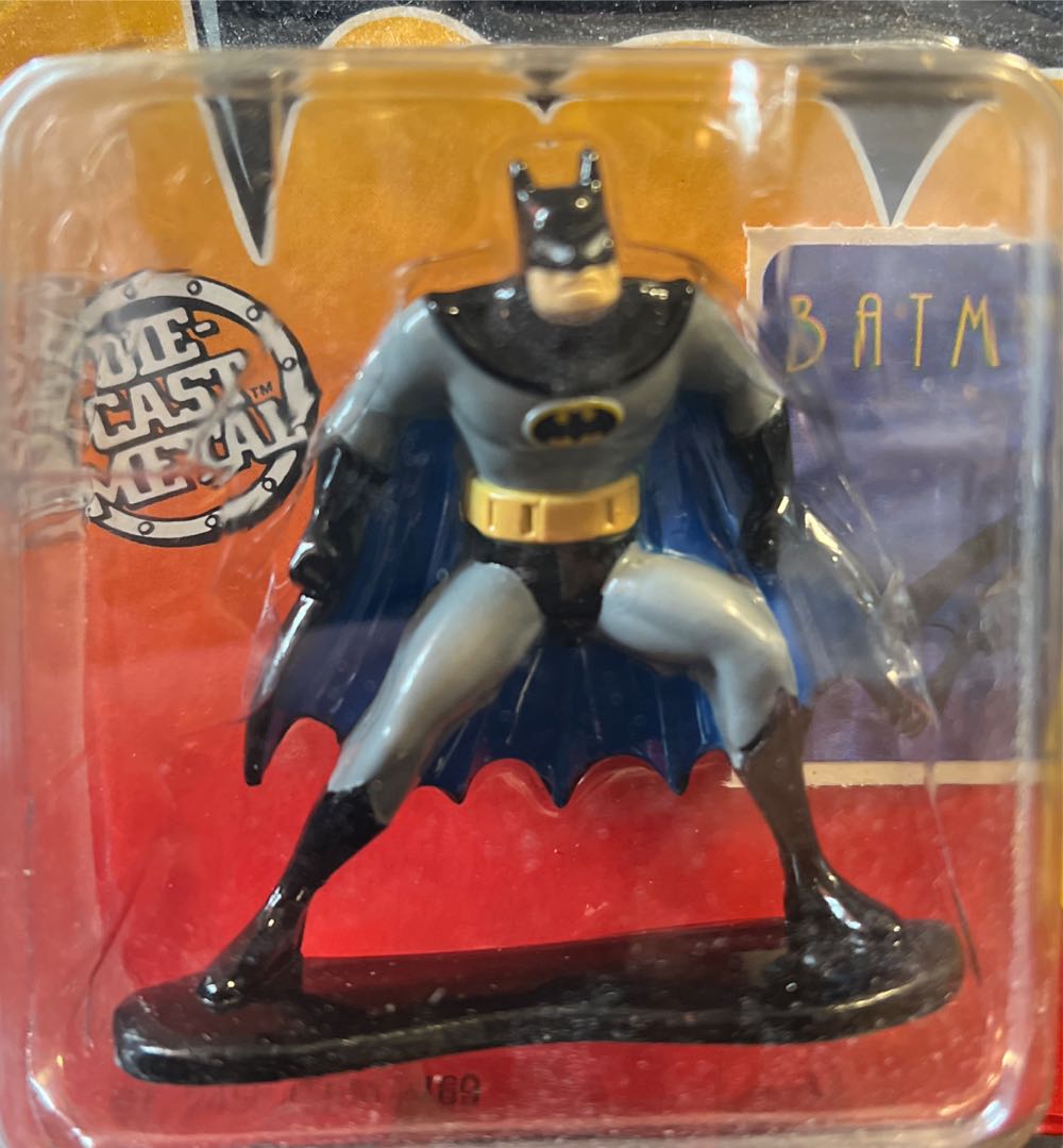 Batman TAS: Batman (Crouching) - Ertl (Batman - The Animated Series) action figure collectible [Barcode 036881024699] - Main Image 3