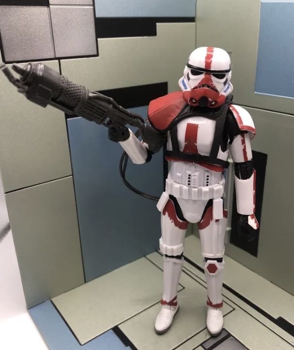 Incinerator Trooper TBS [P4] TM03 - Hasbro (Star Wars: The Mandalorian) action figure collectible - Main Image 3