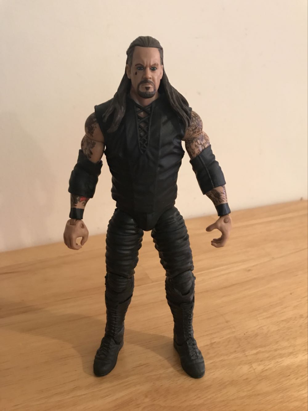 The Undertaker - Mattel Wwe (WWE Defining Moments The Undertaker (Survivor Series 1996)) action figure collectible - Main Image 3