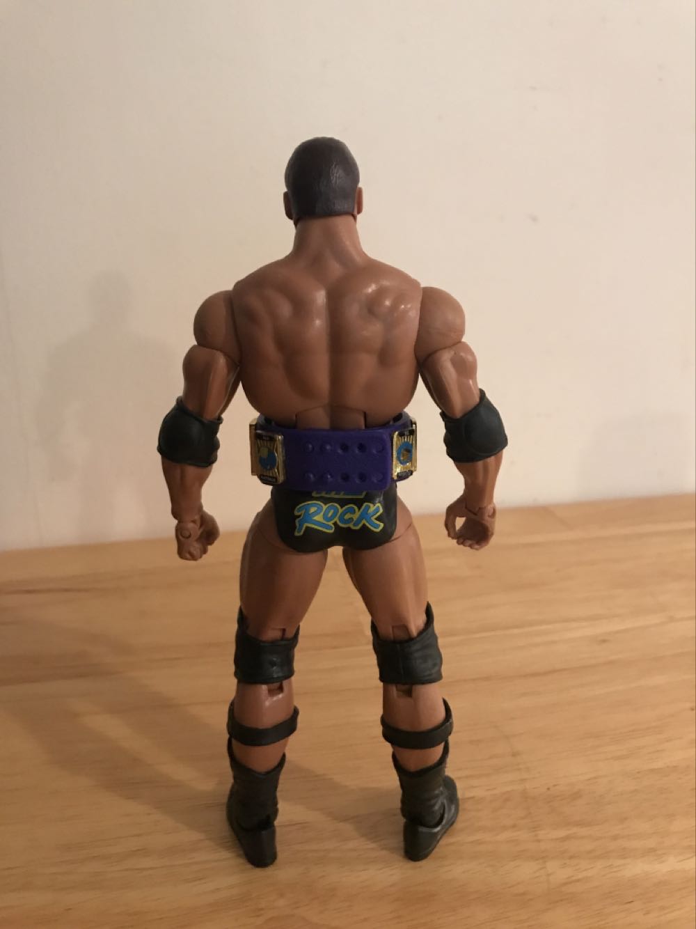 The Rock - Mattel Wwe (WWE Ringside Collectibles Exclusive The Rock (1998)) action figure collectible - Main Image 2