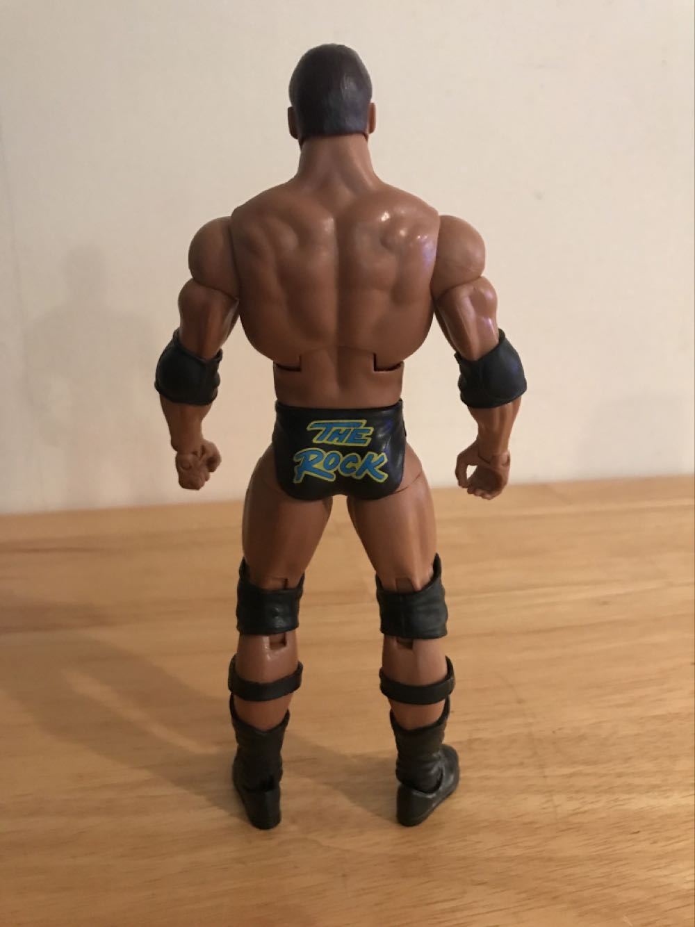 The Rock - Mattel Wwe (WWE Ringside Collectibles Exclusive The Rock (1998)) action figure collectible - Main Image 4