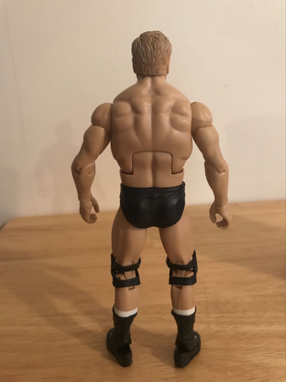 Pat Patterson - Mattel Wwe (WWE Elite Series 68 Summer Slam 2019 Walmart Collector’s Edition Pat Patterson) action figure collectible - Main Image 4