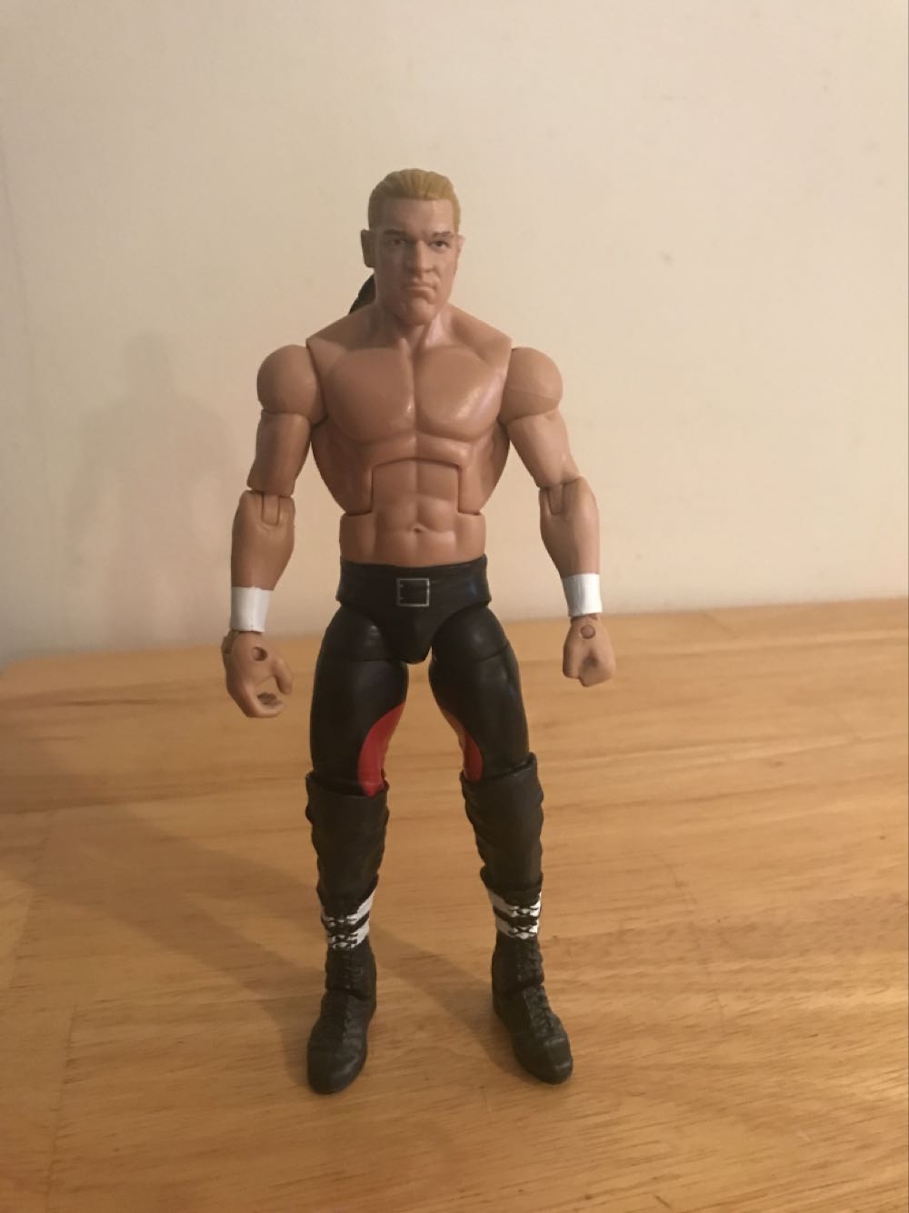 Hunter Hearst Helmsley - Mattel Wwe (WWE Elite Network Spotlight Toys R’ Us Exclusive Hunter Hearst Helmsley) action figure collectible - Main Image 3
