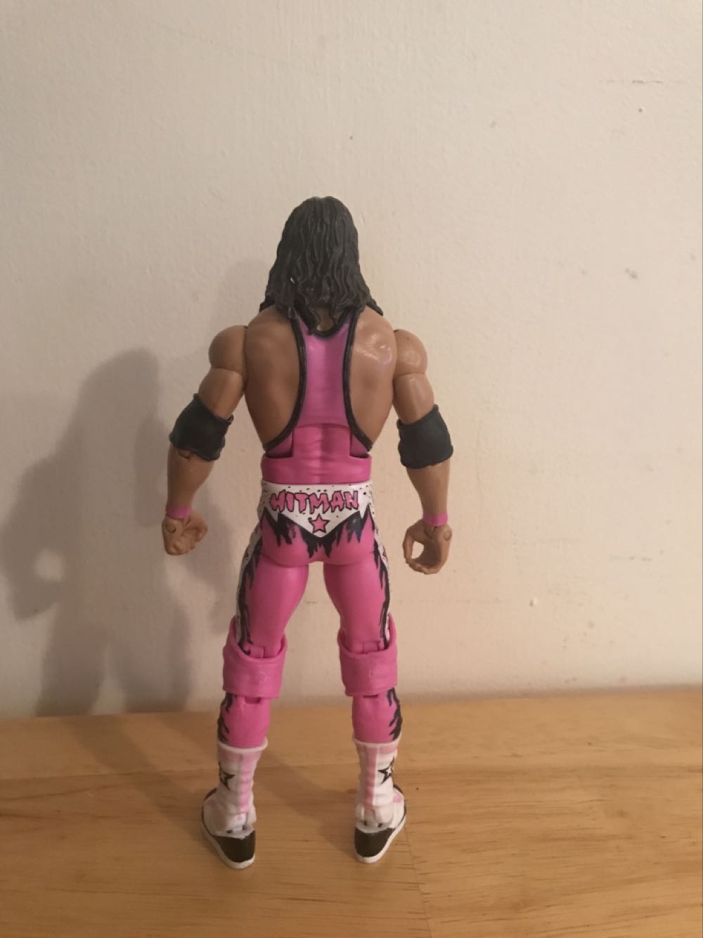 Bret “Hitman” Hart - Mattel Wwe (WWE Elite Ringside Collectibles Exclusive “Pink & Black Attack” Bret “Hitman” Hart (ring gear only)) action figure collectible - Main Image 4