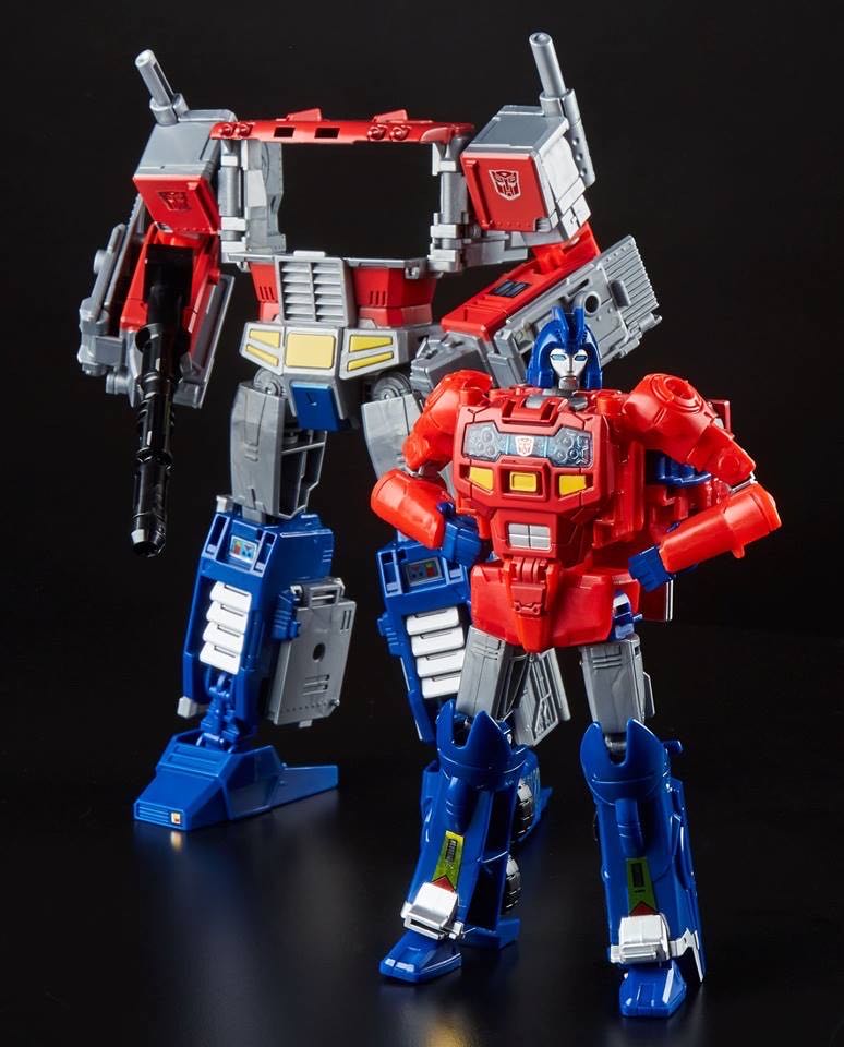 Evolution Optimus Prime - Hasbro (Leader Class) action figure collectible [Barcode 0630509620777] - Main Image 4