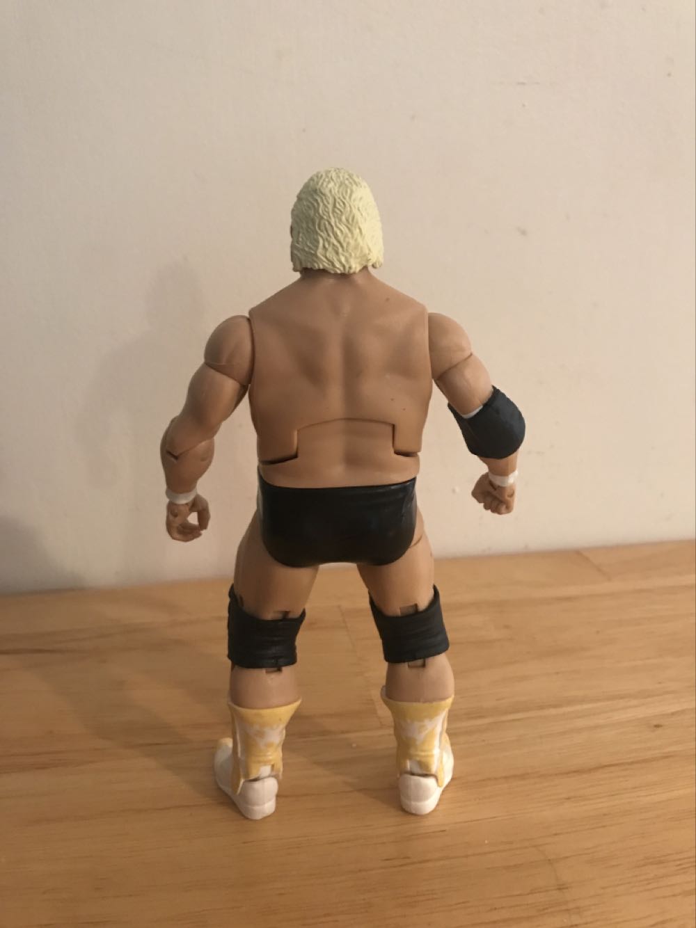“The American Dream” Dusty Rhodes - Mattel Wwe (WWE Elite Custom “The American Dream” Dusty Rhodes) action figure collectible - Main Image 2