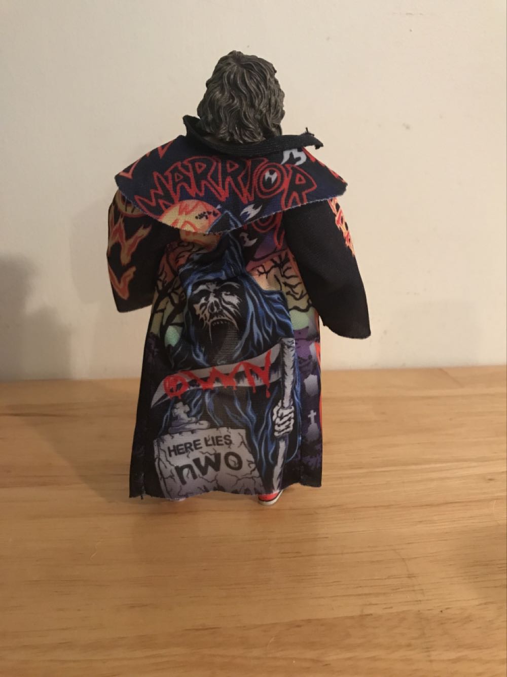 Ultimate Warrior - Mattel Wwe (WWE Ultimate Edition Series 1 Ultimate Warrior (WCW Halloween Havoc 1998)) action figure collectible - Main Image 2