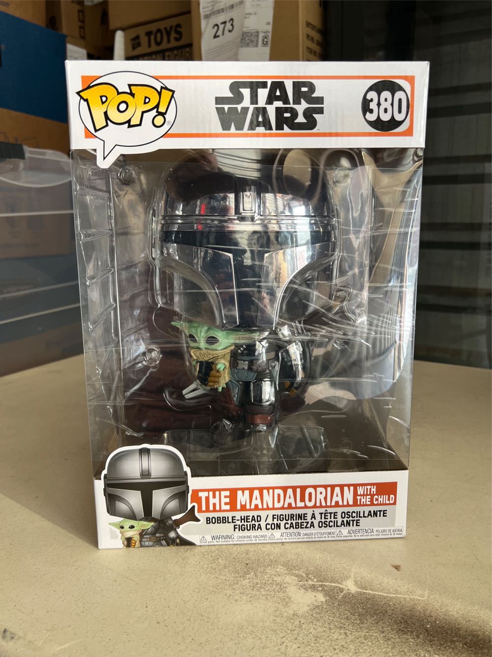 #380 Mandalorian With The Child - Funko (Funko Pop!) action figure collectible [Barcode 889698499316] - Main Image 2