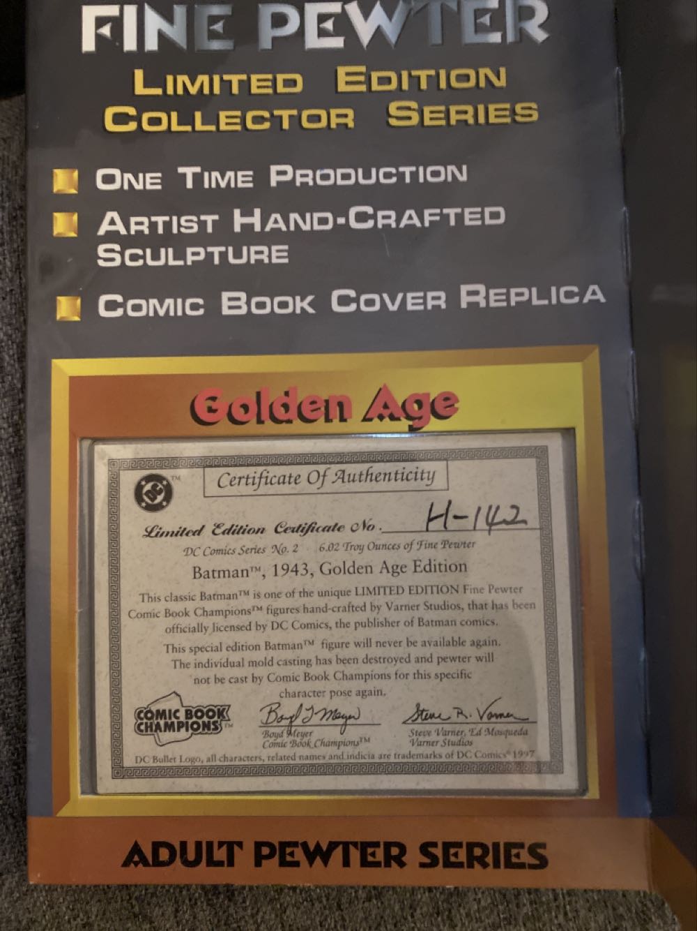 Batman 1993 Fine Pewter Original - Comic Book Champions (DC Comics Batman Golden Age pewter collectible) action figure collectible [Barcode 095949100003] - Main Image 3