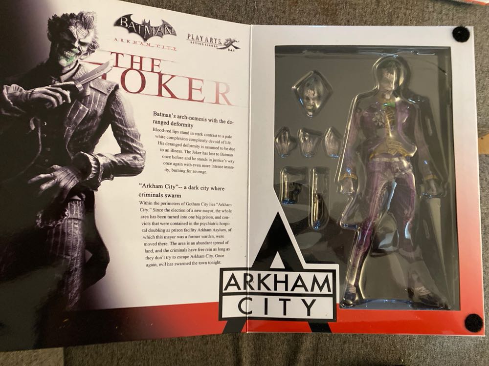 AC Square Enix Batman Arkham City: Play Arts Kai The Joker Action Figure - Square Enix (Batman Arkham City) action figure collectible [Barcode 662248812571] - Main Image 3