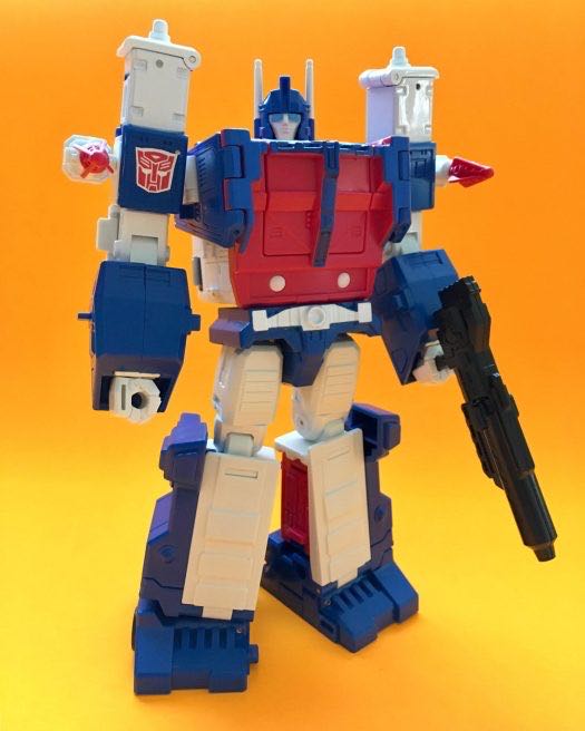 PPT-01 Ultralore Warrior(Ultra Magnus) - Papa Toys (G1) action figure collectible - Main Image 1
