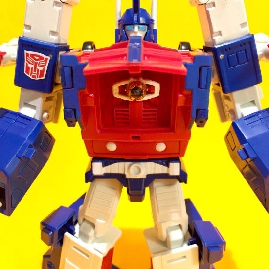 PPT-01 Ultralore Warrior(Ultra Magnus) - Papa Toys (G1) action figure collectible - Main Image 4
